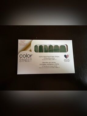 Color Street Emerald Satin Nail Polish Strips